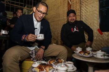 Menparekraf apresiasi peningkatan ekonomi kreatif di Gresik