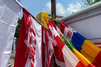 Pedagang bendera merah putih di Bandarlampung mulai ramai