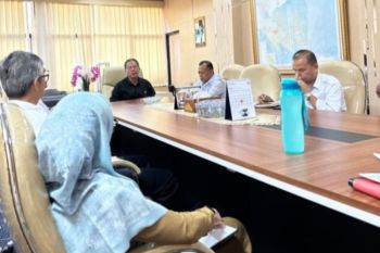 Ketua DPRD Lampung fasilitasi aspirasi tiga kepala desa kecamatan Way Jepara