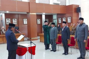 Pemkot Bukittinggi lantik tiga pejabat utama untuk maksimalkan layanan masyarakat