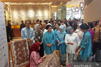 Presiden minta perajin terus eksplorasi warna dan motif baru batik