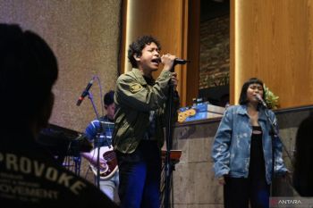 Hindia omong "Lagipula Hidup Akan Berakhir"