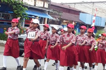 Sebanyak 7.500 pelajar di Biak Numfor mengikuti lomba gerak jalan HUT RI
