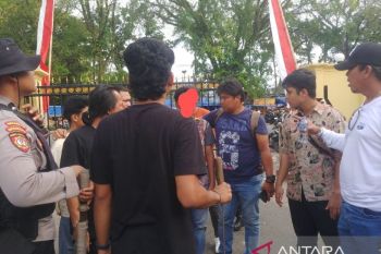 Polresta Padang gagalkan aksi tawuran bersenjata tajam