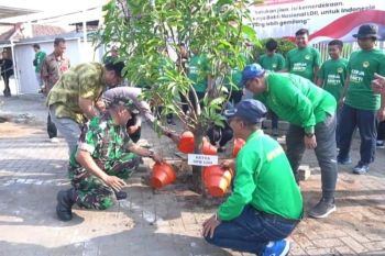 LDII Jatim gelar kerja bakti massal sambut HUT Ke-78 RI