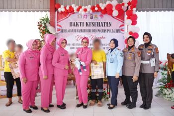 Ratusan penghuni Lapas Perempuan Pekanbaru diperiksa kesehatannya