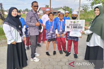 Legislator Kapuas dukung pembinaan sepak bola usia dini