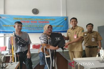 Pemkot Pekalongan beri keterampilan menjahit kepada  16 difabel