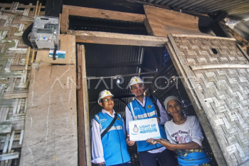 Donasi listrik untuk nyalakan mimpi