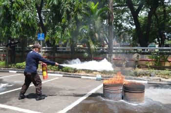 PLN menggelar simulasi tanggap darurat antisipasi bahaya
