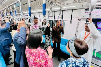 Jokowi dan dubes asing segera jajal kereta cepat
