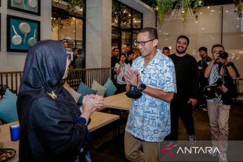 Sandiaga Uno sebut AKI 2023 momentum tingkatkan kapasitas produk UMKM di Manado