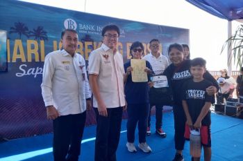 Bank Indonesia bersih-bersih pantai Manado tingkatkan kunjungan wisman