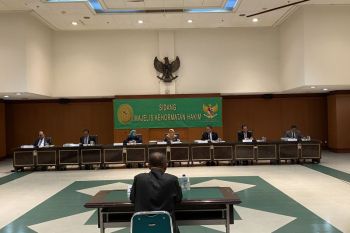 Hakim DS mengaku bersalah dan menyesal menerima suap Rp300 juta
