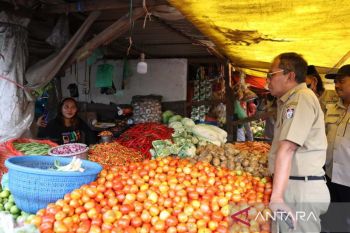 Wali Kota Makassar sebut inflasi terkendali karena semua pihak kompak menekan