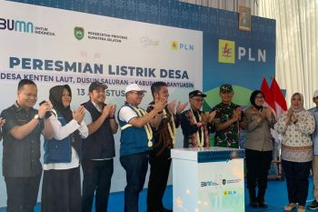 PLN S2JB bangun jaringan listrik desa di Sumsel