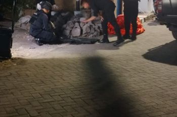 Mortir ditemukan saat perbaikan pelengsengan sungai di Surabaya