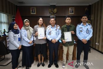 Kanwil Kemenkumham Riau perdana cetak sertifikat Apostille