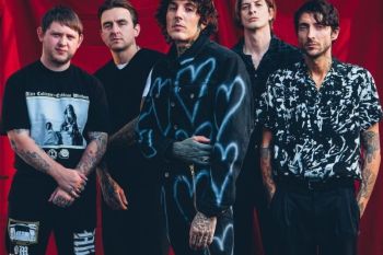 Bring Me The Horizon akan konser di Indonesia November mendatang