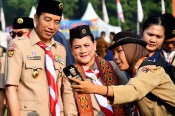 Presiden Jokowi dan Ibu Iriana tinjau Raimuna Nasional XII