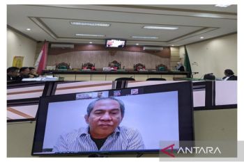Eks Bupati Hulu Sungai Tengah Kalsel dituntut enam tahun penjara
