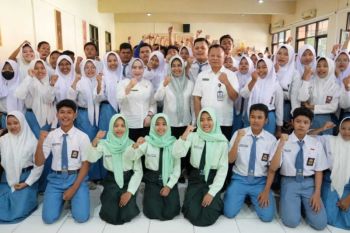 Pemkot Mojokerto berikan pemahaman koperasi kepada siswa