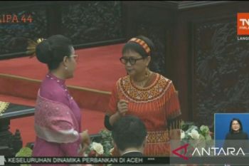 Menlu RI Retno Marsudi pakai baju adat Toraja saat hadiri Sidang Tahunan MPR 2023