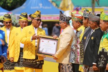 HSS raih peringkat 1 EPPD 2022 di puncak hari jadi provinsi