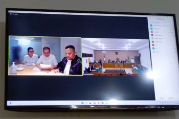 Eks Bupati Kapuas beserta istri didakwa terima gratifikasi