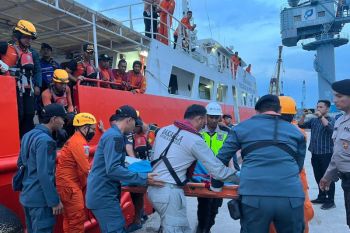 KPLP Kemenhub lakukan evakuasi kapal alami musibah