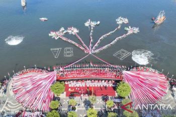 Pemkot Makassar mengangkat tema Bunga Rampai di HUT ke-78 RI