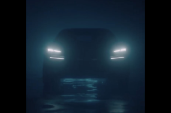 Lamborghini EV pamerkan wajahnya yang mirip crossover