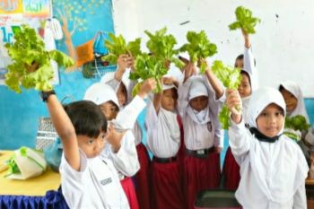 Mengaktifkan dukungan orang tua kepada pemangku sekolah