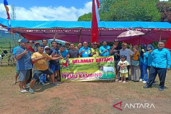 Kalsel kemarin, mulai dari 328 sekolah di Kalsel terima BODSA senilai Rp97,3 miliar hingga Gowes Merah Putih