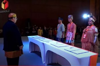 Bawaslu RI  melantik 1.912 anggota Bawaslu untuk masa jabatan 2023-2028