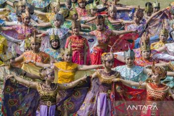 Parade kesenian Jawa Barat