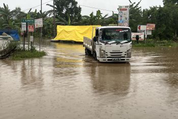 Batam kerahkan sembilan unit alat berat antisipasi banjir