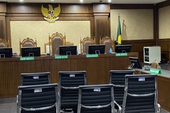 Sidang pembacaan putusan mantan pejabat Ditjen Pajak Angin Prayitno ditunda