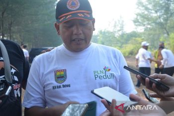 Pemkab Batang salurkan air bersih pada warga terdampak  kekeringan