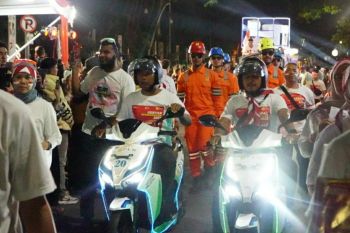 Merah Putih "Light Carnival" PLN presentasikan Sumbar langit biru