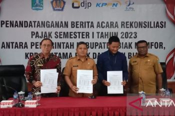 Pemkab Biak Numfor bayar pajak semester I-2023 sebesar Rp5 miliar