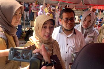Kemendagri tinjau harga bahan  pokok di Palembang cegah inflasi
