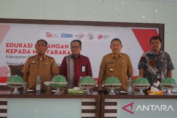 OJK dan Pemkab Sidrap beri edukasi keuangan kepada pelaku UMKM