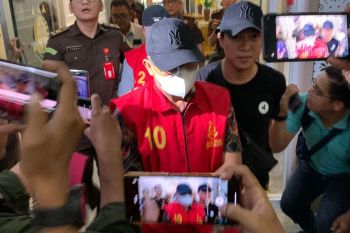 Kejaksaan tahan dua pengurus KONI Sumsel