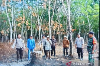 Prajurit Kodim 0403/OKU-Babinkamtibmas  patroli titik panas karhutla