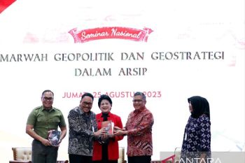 Arsip berperan penting mengambil kebijakan