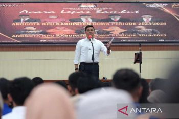 Bupati Gowa berharap pejabat baru KPU tingkatkan partisipasi pemilih