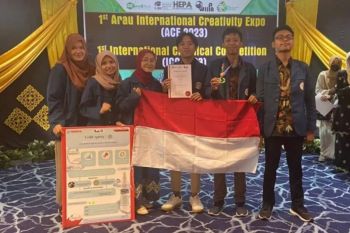 Mahasiswa Unair ciptakan "hand sanitizer" dari limbah  cumi-cumi