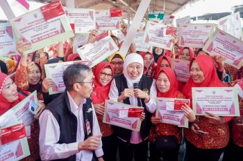 BLT DBHCHT disalurkan ke 5.030 buruh pabrik rokok di Jatim