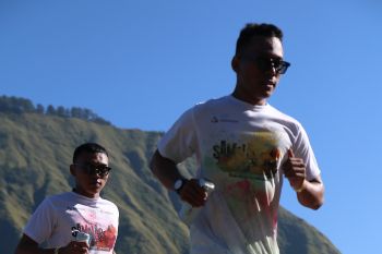Pendaftaran online Rinjani Color Run 3 ditutup, Jalur offline dibuka terbatas, Peserta membludak!